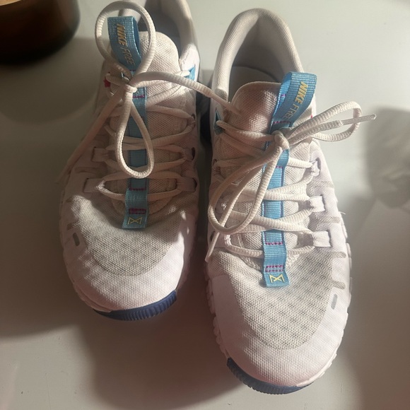 NIKE METCON 5 SIZE 8 - Picture 4 of 5